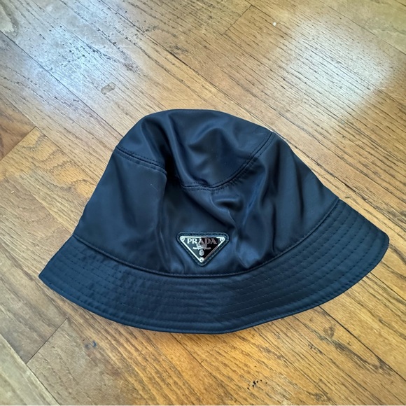 Prada Bucket Black Hat Medium - Picture 1 of 6